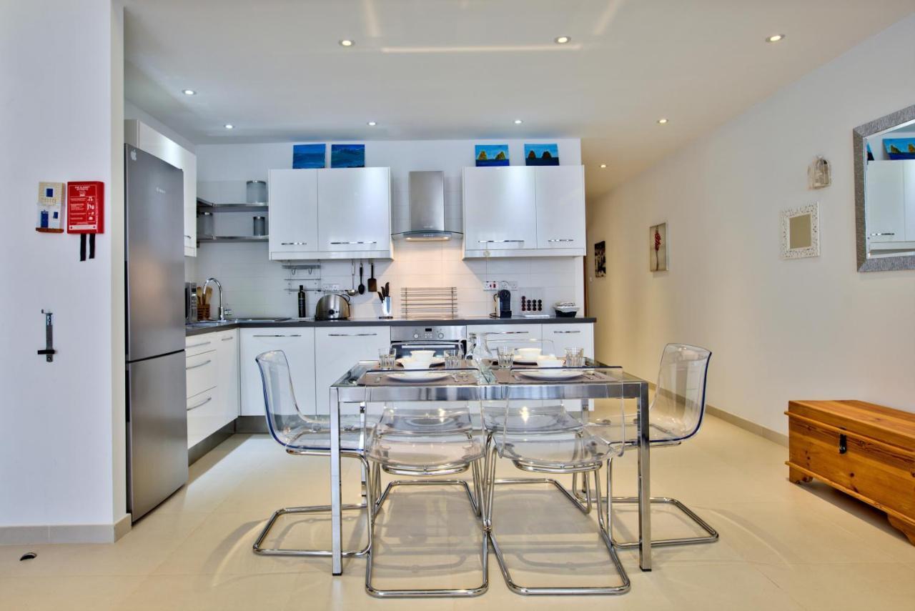 Bright And Central 2 Bedroom Apartment In Sliema Eksteriør bilde