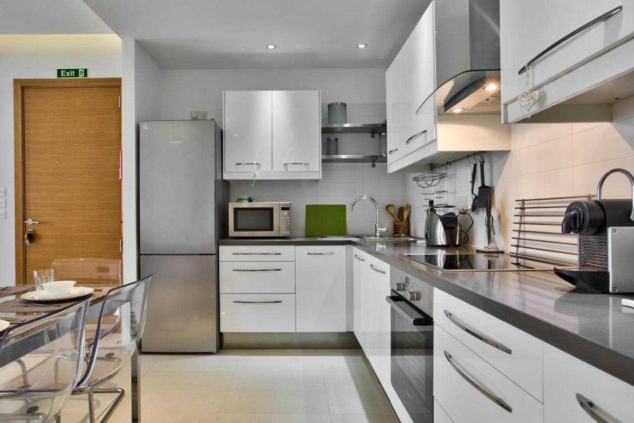 Bright And Central 2 Bedroom Apartment In Sliema Eksteriør bilde