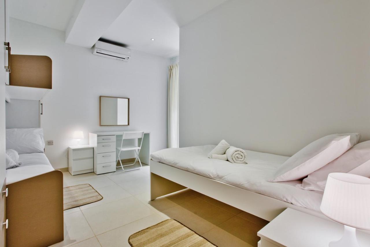 Bright And Central 2 Bedroom Apartment In Sliema Eksteriør bilde
